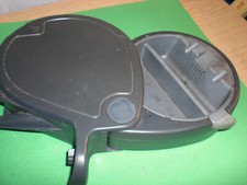 Aschenbecher/Ablagefach vorn