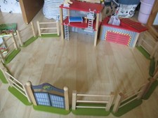 Dinosaurier Gehege / Pflegestation Holz (von Lidl)