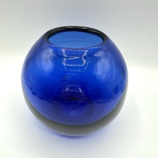 Schwere Vase Glas Signiert