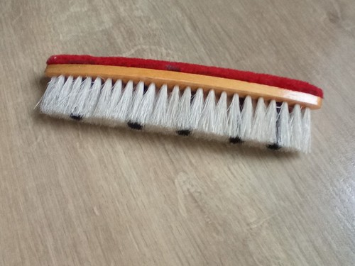 Vintage tischbesen aus holz - aus,