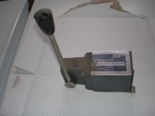 Bosch, Wegeventil Typ: 0810 040 030 mit 315 Bar mit Handhebel !!!