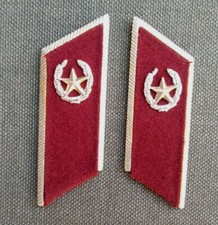 Kragenspiegel weinrot