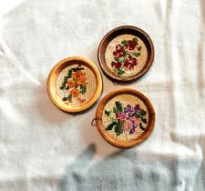 3 Stickbild rund, Blumenmotiv, ca 8,5 cm Durchmesser