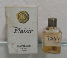 RAPHAEL PLEASURE - PERFUME 2