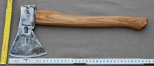 Vintage Axt/ Beil 800g geschmiedet, punziert, restauriert und neu eingestielt B1