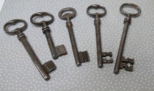 5 alte große Eisen Schlüssel