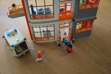 Playmobil Krankenhaus u Krankenwagen u Erweiterung 6657 6443 6685 u Zusatzteile