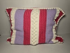 Handgefertigtes Häkelkissen