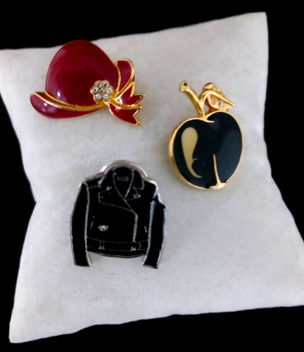 Konvolut broschen pin - konvolut,