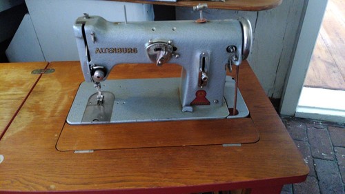 Altenburg nähmaschine alt mit - altenburg,
