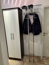 Flurgarderobe aus Metall verchromt-Hakenleiste und Ablage aus Glas ohne Schrank 