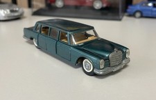 Mercedes 600 V253 Limousine Grün Siku