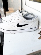 Nike SB Canvas Sneaker –