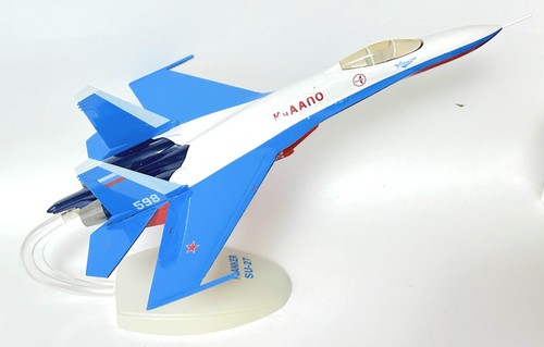 Suchoi flanker militär - su-27,