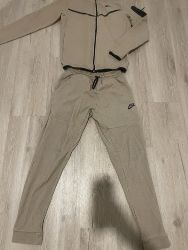 Nike tech fleece - nike,