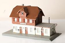 Faller u.a.  H0  Bahnhof Mittelstadt  braun weiß  ca 14x26cm (292827) #89#