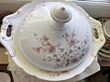 Terrine/ Deckelschale / Suppenterrine  Antik