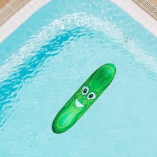 Riesige aufblasbare Gurke