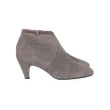 Enrico Antinori, Stiefeletten