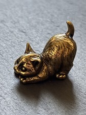 Streckende Katze Messing |