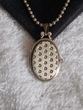 Französisches Medaillon Jugendstil silberfarben (M)