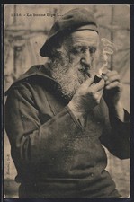 Ansichtskarte Alter Mann mit Bart raucht eine Pfeife 