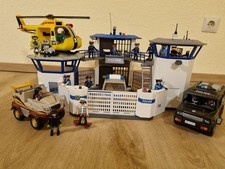 Playmobil Polizeiwache 6872 mit Zubehör