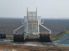 Foto 12x8 Nessie V - Kabelverlegemaschine nördlich der Sutton Bridge und der c2012