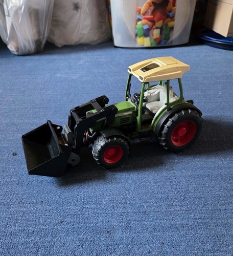 Bruder fendt 902s - bruder,