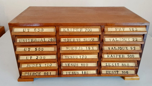 Vintage uhrmacherschrank holz - vintage,