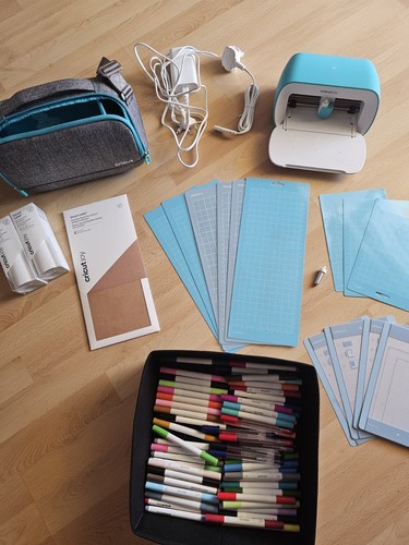 Cricut joy material - +,