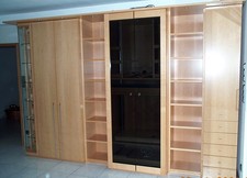 Wohnzimmerschrank