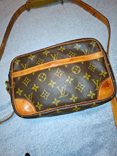 Louis vuitton monogram canvas - monogram,