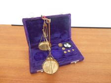 Antike Kaufleute Krämer Apotheker Goldwaage Feinwaage  (B)