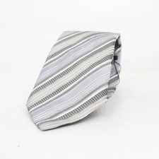 Patrice Arami, Krawatte