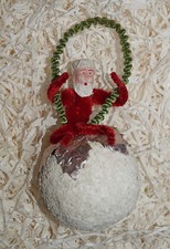 Chenille Weihnachtsmann auf gesponnenem Wattebausch, ca. 1930    (# 7002)