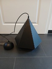 Trio Leuchte schwarz innen gold