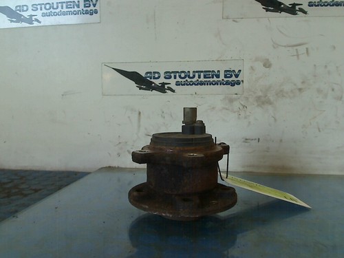Achsschenkel links hinten stub - links,