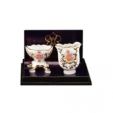 Dolls House Pair of Vases