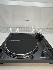 Audio-Technica LP120XUSB Direktangetriebener Plattenspieler, USB