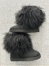 ausgefallene UGG-Boots mit sehr breiter Fellkrempe  - 38 - schwarz - neu