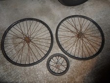 3 Alte Räder Bereifung Vollgummi Fahrrad  Oldtimer Deko Vintage
