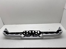 Dodge Ram 1500 Stoßstange hinten perlmutweiß STH2035