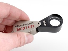 Einschlaglupe 30 x 21mm mit LED / UV Beleuchtung