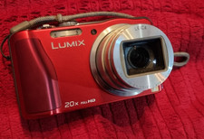 Panasonic LUMIX DMC-TZ31 14,1 MP Digitalkamera - 20fach Zoom, rot / defekt