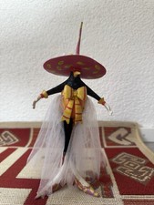 Kleiner Halloween Rabe der