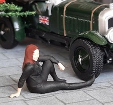MRS EMMA PEEL OO GAUGE FIGUR
