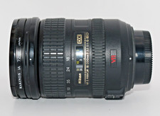 Nikon AF-S DX 18-200mm