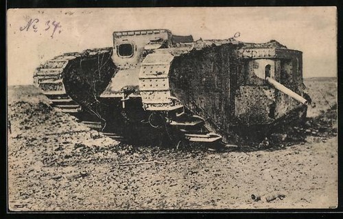 Englischer tank von der - englischer, seite