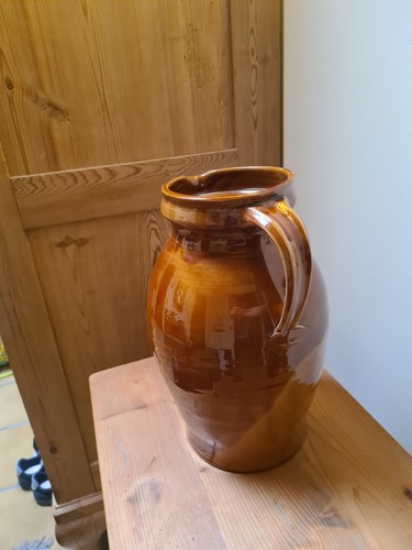 Große vase mit - große, henkel